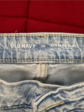 Old Navy Light Blue Vintage Slim Jeans women size 10